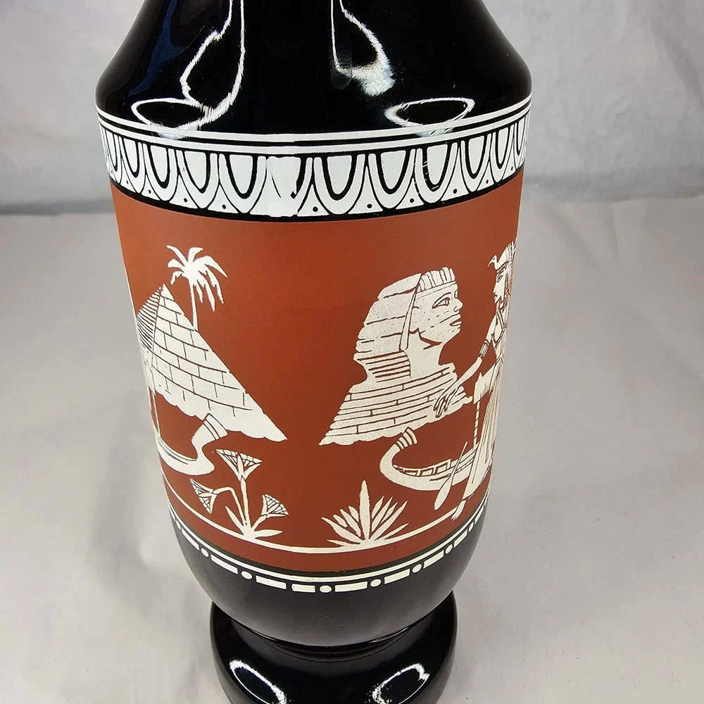 Amphora Vase finish adds